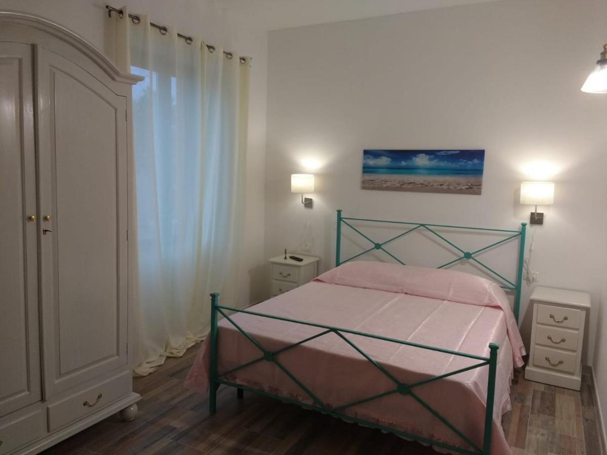 B&B Le Isole San Teodoro  Esterno foto