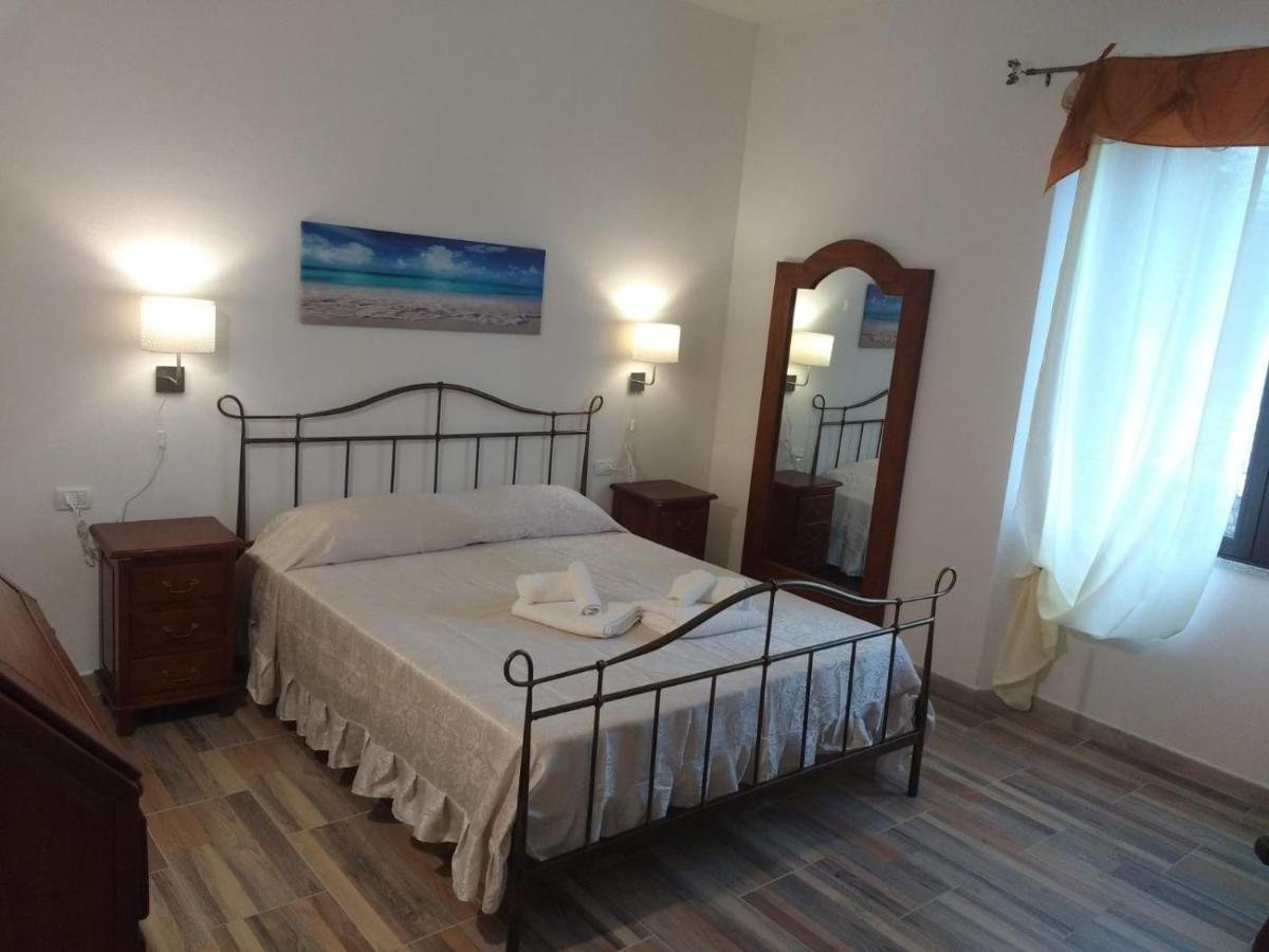 B&B Le Isole San Teodoro  Esterno foto