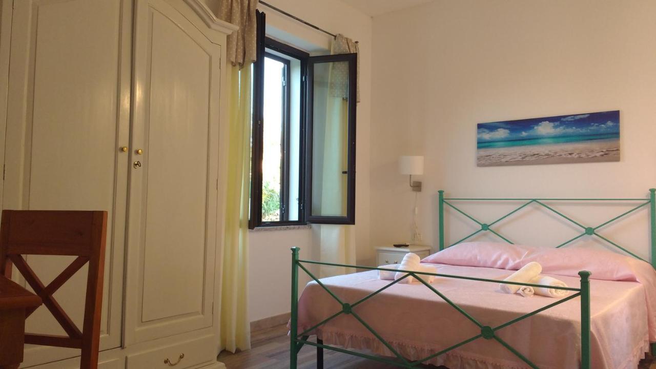 B&B Le Isole San Teodoro  Camera foto