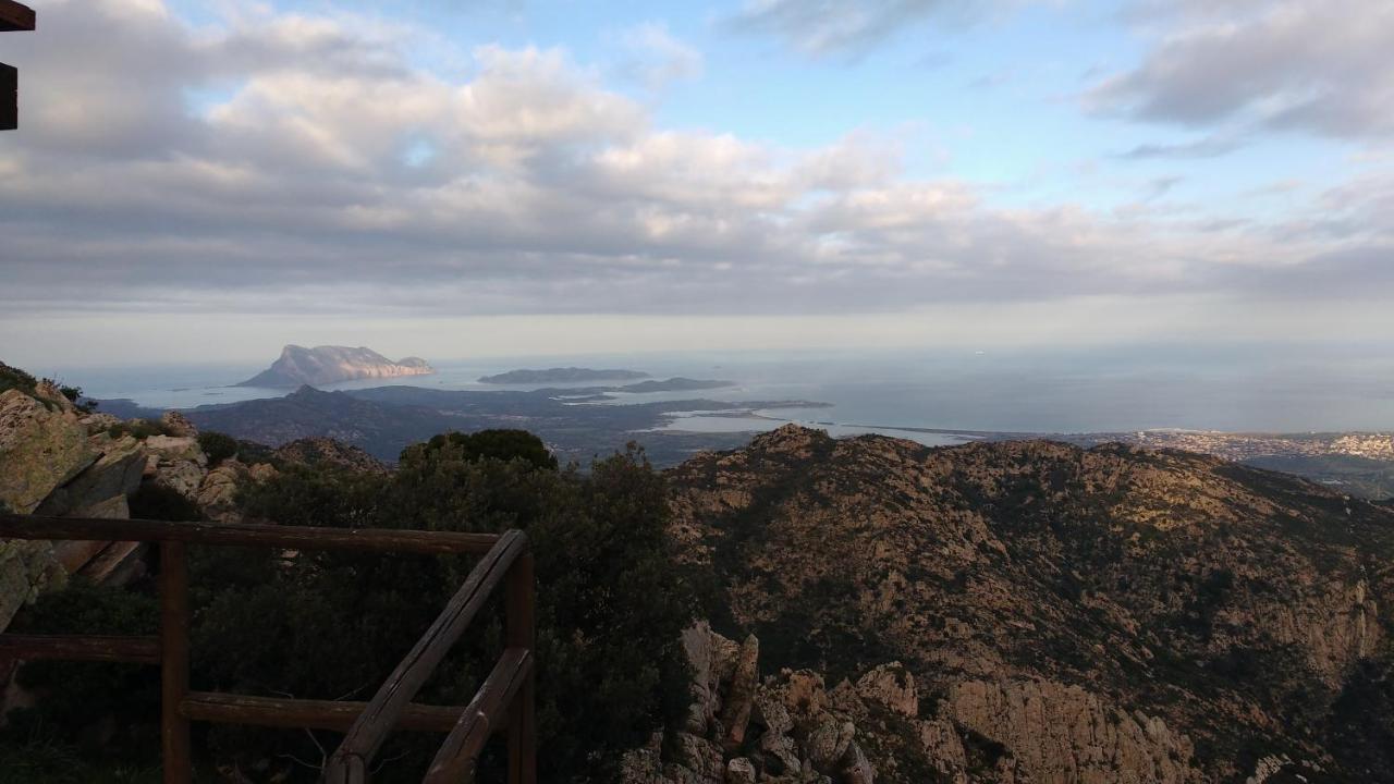 B&B Le Isole San Teodoro  Esterno foto