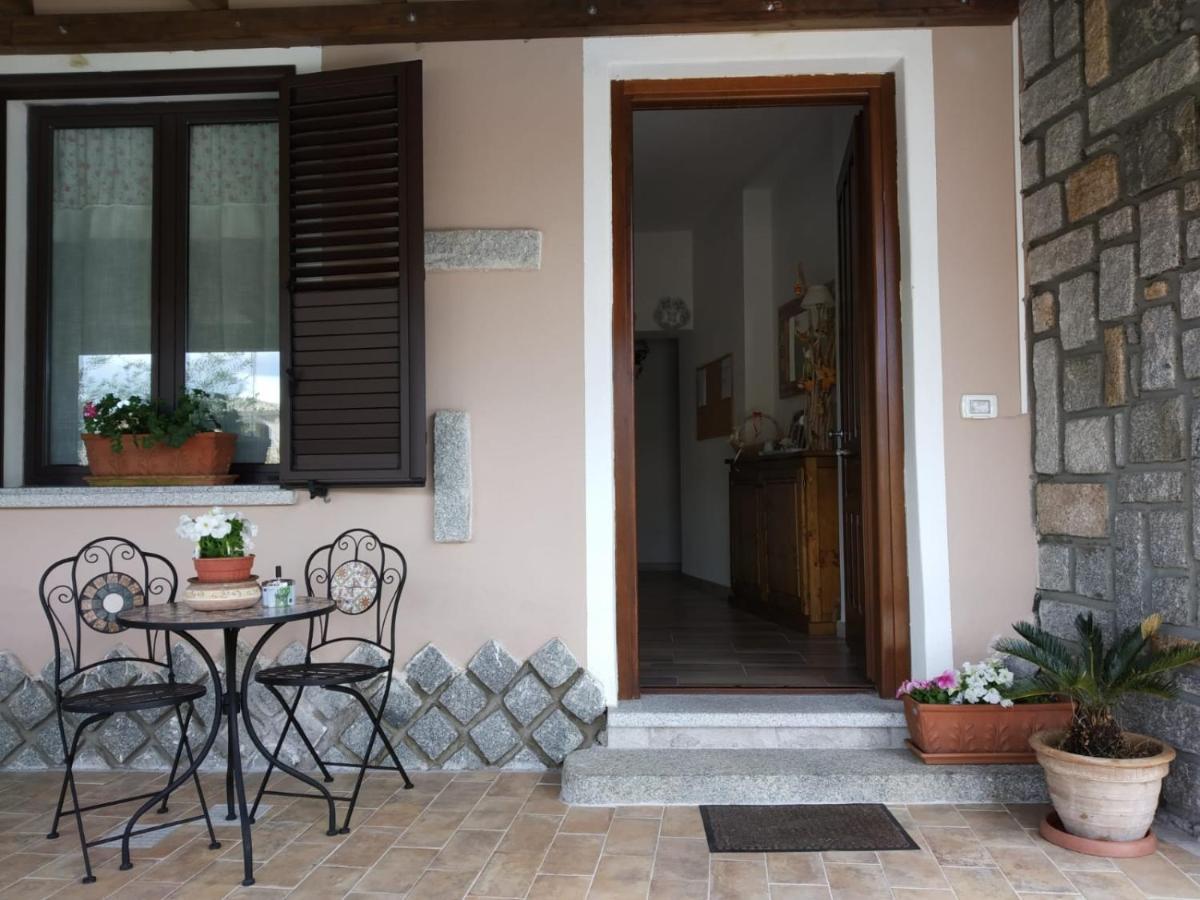 B&B Le Isole San Teodoro  Esterno foto